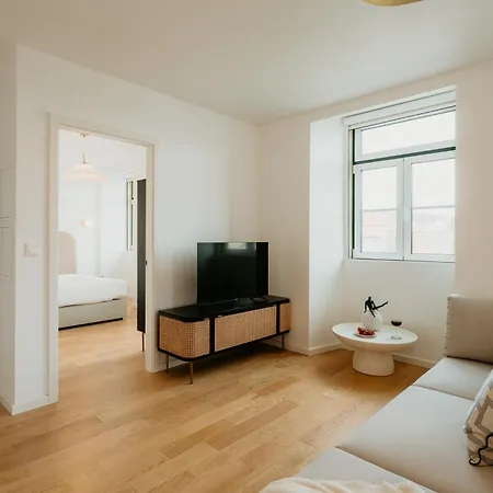 Mary Pink - No 2b - Charming Two-bedroom * Lissabon