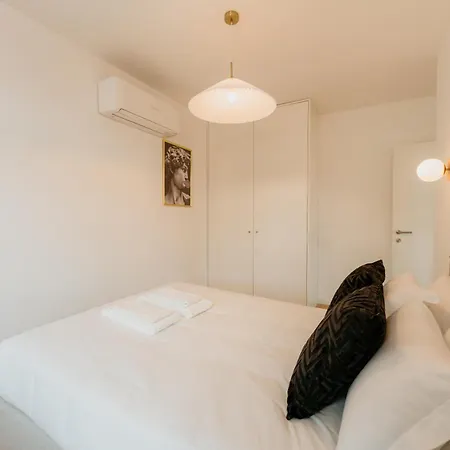 Mary Pink - No 2b - Charming Two-bedroom Appartement