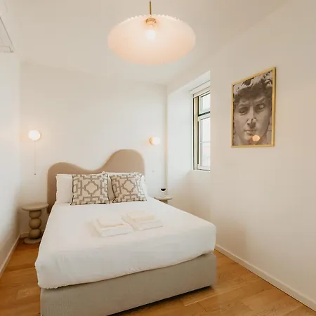 Mary Pink - No 2b - Charming Two-bedroom * Lissabon