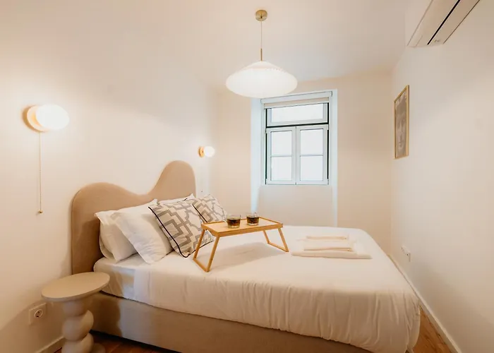Prime Living - Ourique Апартаменты *