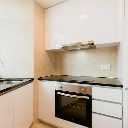 Mary Pink - No 2b - Charming Two-bedroom *